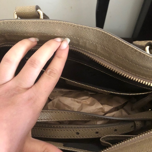 Handbag - Picture 3 of 3